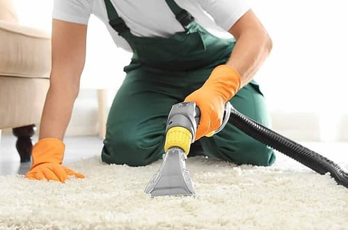 Carpet-cleaner-removing-dirt